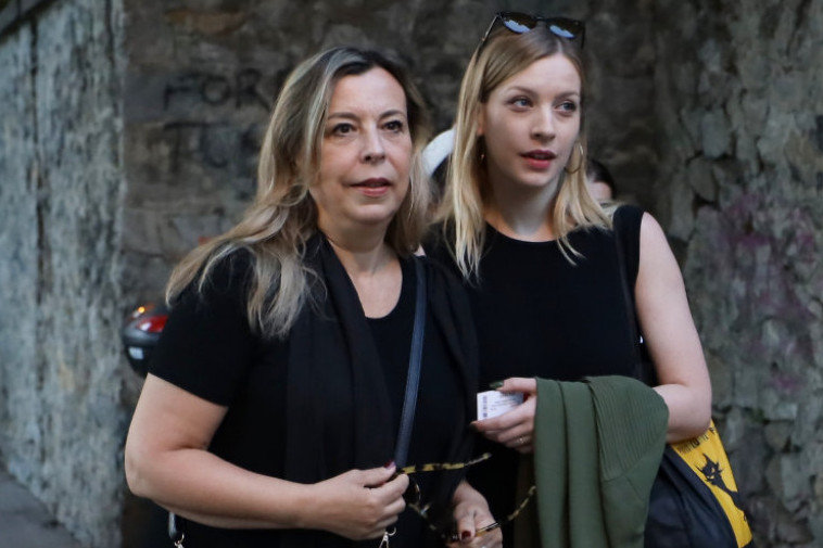 Stariju ćerku Tanje Peternek znate, a evo kako izgleda mlađa: I ona je glumica (FOTO) Stariju ćerku Tanje Peternek znate, a evo kako izgleda mlađa: I ona je glumica (FOTO)