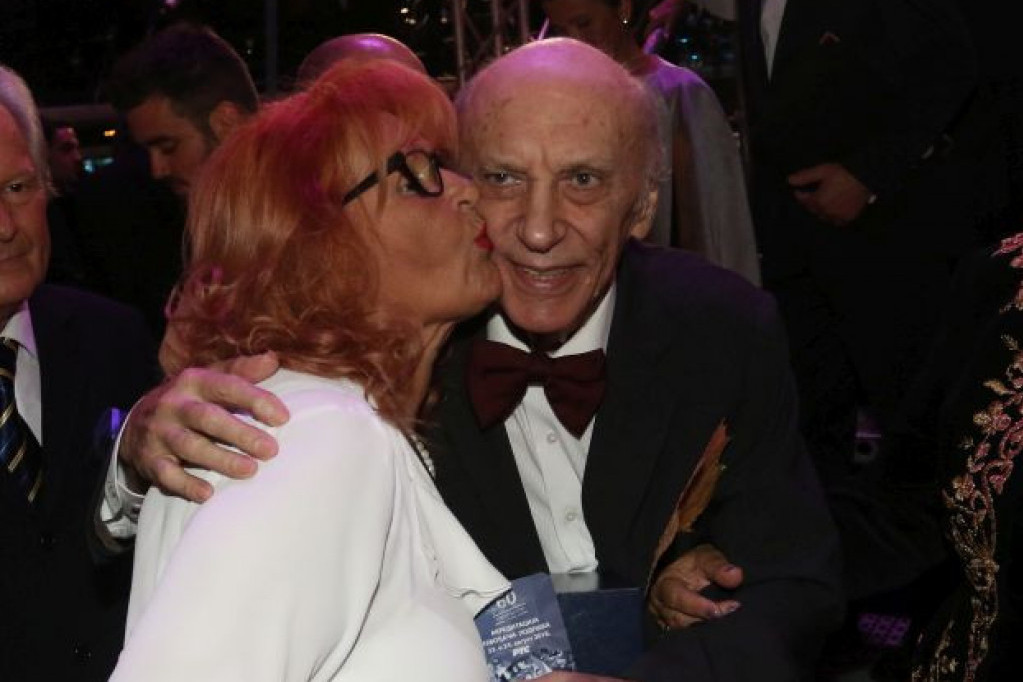 Sanjao sam da je umrla moja ljubav: Mima i Tozovac su se voleli četiri decenije Sanjao sam da je umrla moja ljubav: Mima i Tozovac su se voleli četiri decenije