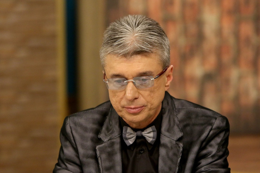 Nezapamćena tragedija u Prijovićkinom domu: Izvršio je samoubistvo dok je ona pevala! Saša Popović zanemeo (FOTO) Nezapamćena tragedija u Prijovićkinom domu: Izvršio je samoubistvo dok je ona pevala! Saša Popović zanemeo (FOTO)