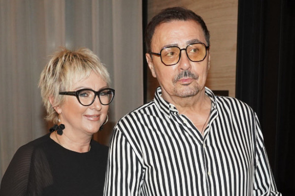 Keba svu imovinu prepisao na suprugu, pa usledio razvod: Ćerka se teško nosi s tim Keba svu imovinu prepisao na suprugu, pa usledio razvod: Ćerka se teško nosi s tim