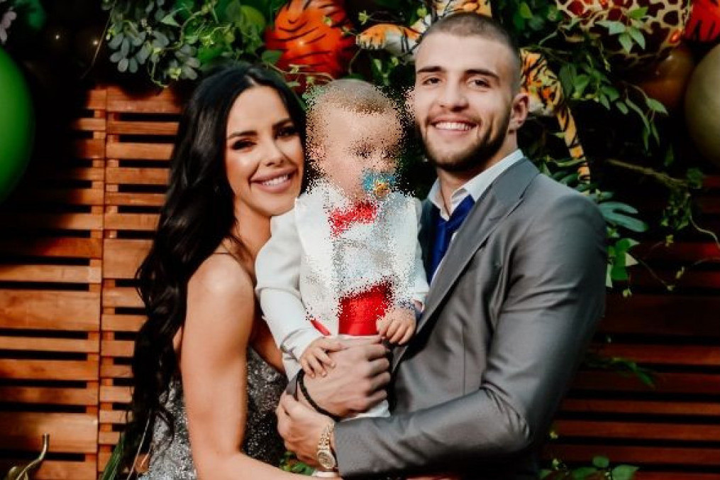 Bogdana naišla na osudu mama na mrežama: Ovo je omiljeni doručak Krstana i Željka - spreman za 5 minuta, ali ne i najzdraviji Bogdana naišla na osudu mama na mrežama: Ovo je omiljeni doručak Krstana i Željka - spreman za 5 minuta, ali ne i najzdraviji