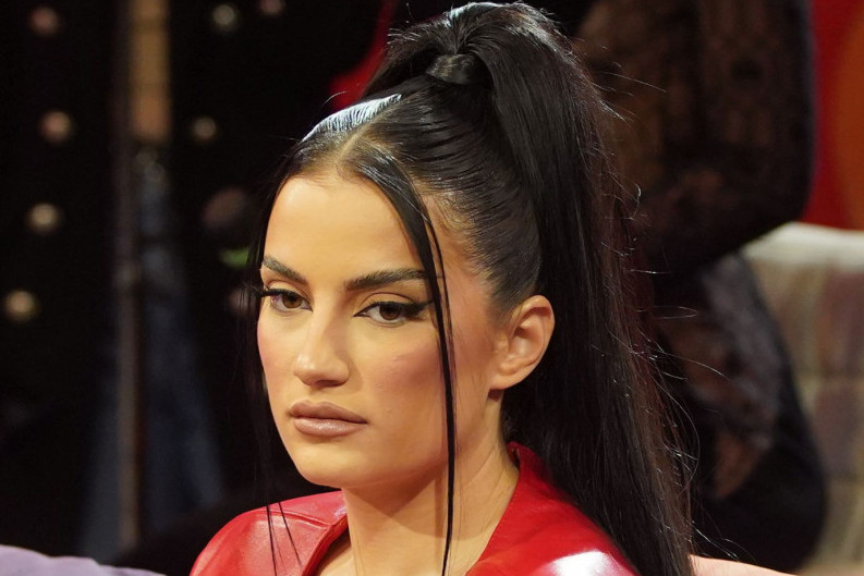 Maler za malerom: Barbari Bobak nestao kofer na aerodromu - PUN JE PARA Maler za malerom: Barbari Bobak nestao kofer na aerodromu - PUN JE PARA