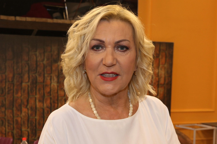 Ćerka Merime Njegomir otvorila dušu: 40 dana nakon smrti majke desila mi se najlepša moguća stvar Ćerka Merime Njegomir otvorila dušu: 40 dana nakon smrti majke desila mi se najlepša moguća stvar