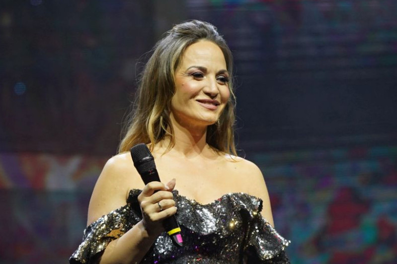 Jelena Tomašević se neprimereno ponašala na svadbi prijatelja! Svi zanemeli kada se latila mikrofona (FOTO) Jelena Tomašević se neprimereno ponašala na svadbi prijatelja! Svi zanemeli kada se latila mikrofona (FOTO)