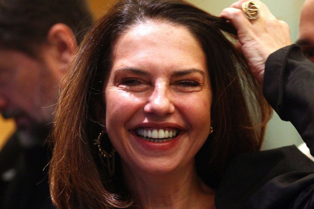 Drastična promena u šestoj deceniji: Nataša Ninković više ne izgleda isto, zbog ovog detalja izgleda mlađe 10 godina Drastična promena u šestoj deceniji: Nataša Ninković više ne izgleda isto, zbog ovog detalja izgleda mlađe 10 godina