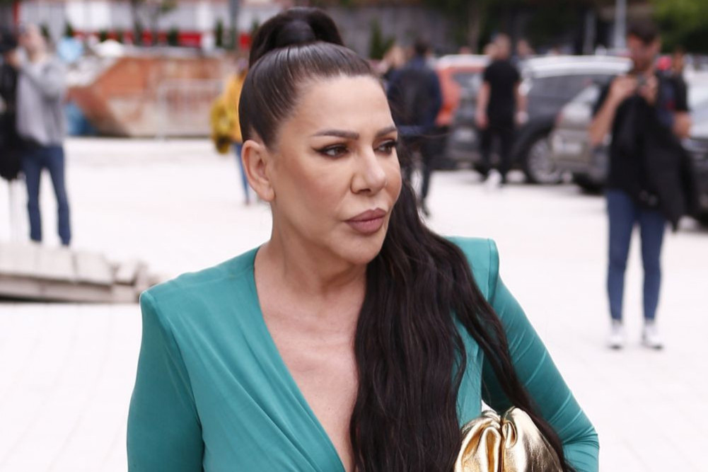 Zašto kriješ prvenca? Đanijeva Slađa konačno progovorila o vanbračnom sinu, evo da li ga je Đani prihvatio Zašto kriješ prvenca? Đanijeva Slađa konačno progovorila o vanbračnom sinu, evo da li ga je Đani prihvatio