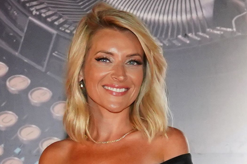 Pristaje i visokim devojkama: Haljina Anđelke Prpić je sve što vam treba ovog leta, izgledaćete moćno Pristaje i visokim devojkama: Haljina Anđelke Prpić je sve što vam treba ovog leta, izgledaćete moćno