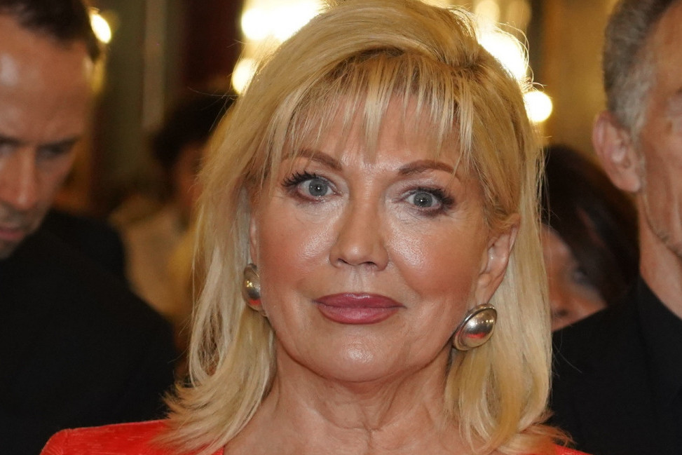 Brak okončan nakon velike ljubavi: Suzana Mančić inicirala razvod, ovo je razlog Brak okončan nakon velike ljubavi: Suzana Mančić inicirala razvod, ovo je razlog