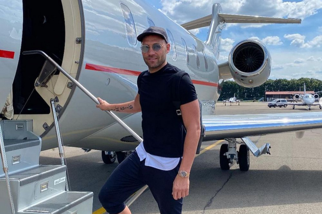 Otkriveno sa kim je Duško Tošić u Dubaiju, Jelena Karleuša hitno reagovala Otkriveno sa kim je Duško Tošić u Dubaiju, Jelena Karleuša hitno reagovala