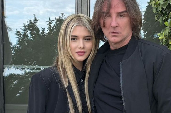 Kuća Željka Mitrovića najskuplja u Beogradu, a ovako izgleda izbliza: Dom u Londonu od milion dolara je skroman u odnosu na vilu na Senjaku Kuća Željka Mitrovića najskuplja u Beogradu, a ovako izgleda izbliza: Dom u Londonu od milion dolara je skroman u odnosu na vilu na Senjaku