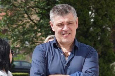 Nakon burnog razvoda i kraće romanse sa voditeljkom, Savo Milošević uživa kraj zgodne plavuše: Potpuno ga je opčinila (FOTO) Nakon burnog razvoda i kraće romanse sa voditeljkom, Savo Milošević uživa kraj zgodne plavuše: Potpuno ga je opčinila (FOTO)