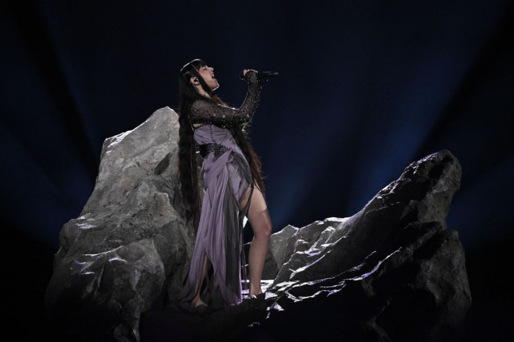 Srbija u finalu Evrovizije: Teya Dora podigla 12.000 ljudi na noge! Srbija u finalu Evrovizije: Teya Dora podigla 12.000 ljudi na noge!