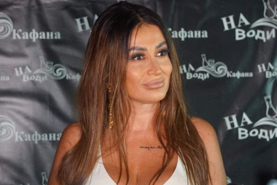 Andreana Čekić otkrila zbog čega se više ne druži sa Slađom Alegro: Rekla sam joj, ja to ne dozvoljavam! Andreana Čekić otkrila zbog čega se više ne druži sa Slađom Alegro: Rekla sam joj, ja to ne dozvoljavam!