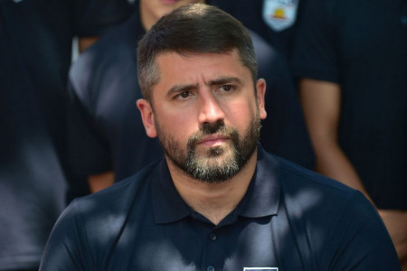 Razmenjuju poruke i ogovaraju me: Nikola Rađen otkrio detalje odnosa Ane Kokić i njegove druge supruge