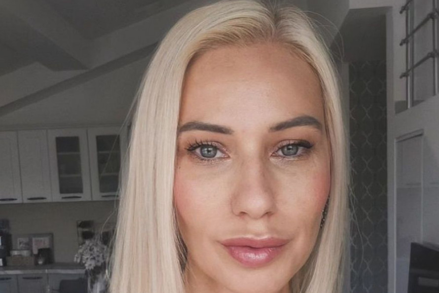 Oslobađa viška vode, topi kilograme, a sprema se za 3 minuta: Detoks napitak Marije Veljković zbog kog ima vitku liniju Oslobađa viška vode, topi kilograme, a sprema se za 3 minuta: Detoks napitak Marije Veljković zbog kog ima vitku liniju