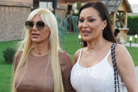 Ko još ovako slavi 50? Jedina fotografija sa rođendanskog slavlja Lidije Ocokoljić