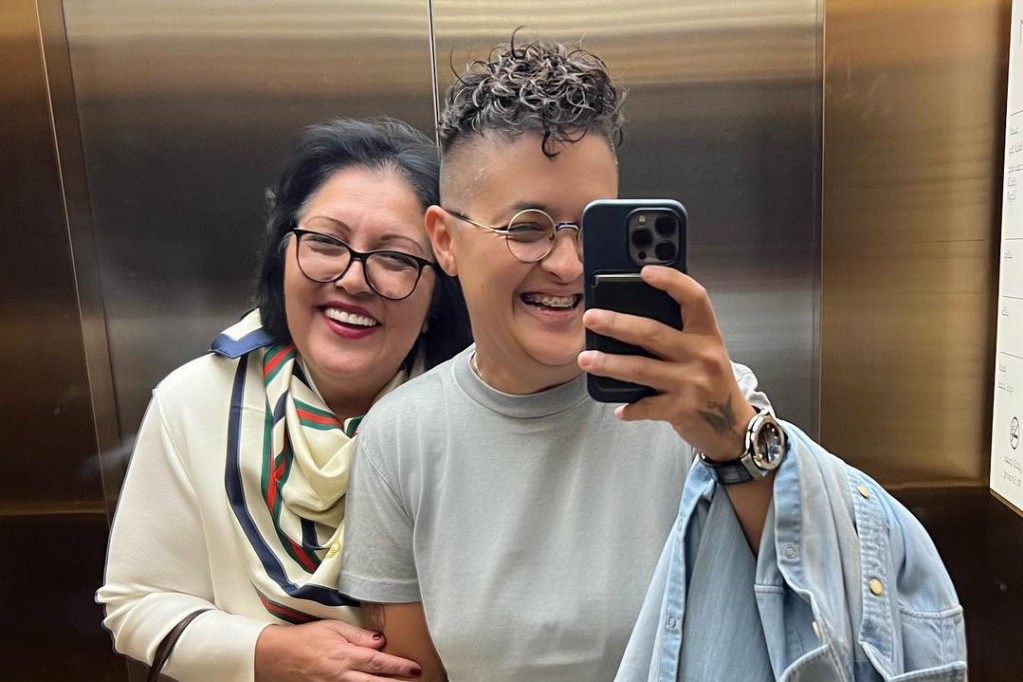 Marija Šerifović praktikuje jedinstven stil uspavljivanja sina: Pet minuta i beba je u najdubljem snu Marija Šerifović praktikuje jedinstven stil uspavljivanja sina: Pet minuta i beba je u najdubljem snu