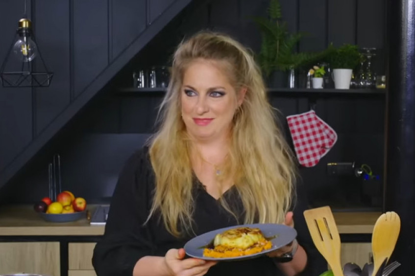 Recept Hristine Popović za stek od karfiola raspametio čak i najiskusnije domaćice: Ne prži se već se kupa Recept Hristine Popović za stek od karfiola raspametio čak i najiskusnije domaćice: Ne prži se već se kupa