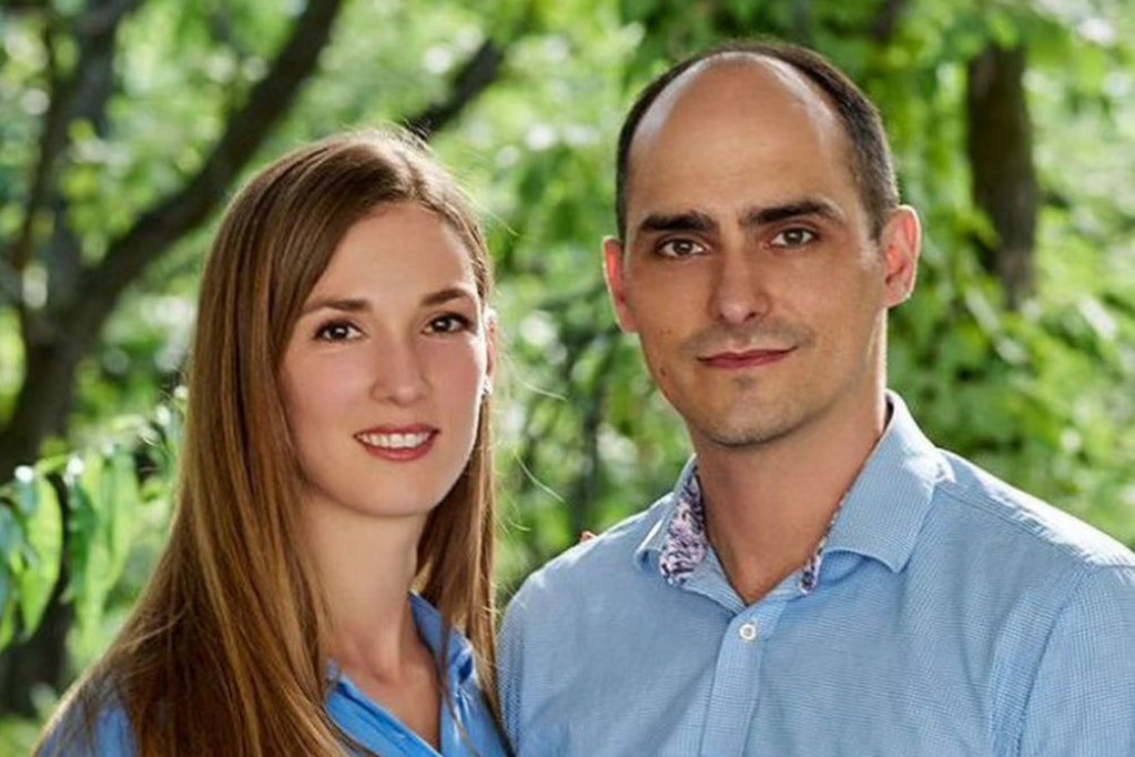 To je ljubav, to se voli: Princ Mihailo Karađorđević u najlepšem zagrljaju To je ljubav, to se voli: Princ Mihailo Karađorđević u najlepšem zagrljaju