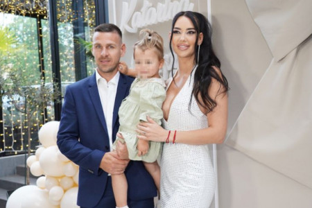 Katja Gobeljić je prava mala modna ikona: Njenu jaknicu sada žele da imaju sve devojčice (FOTO)