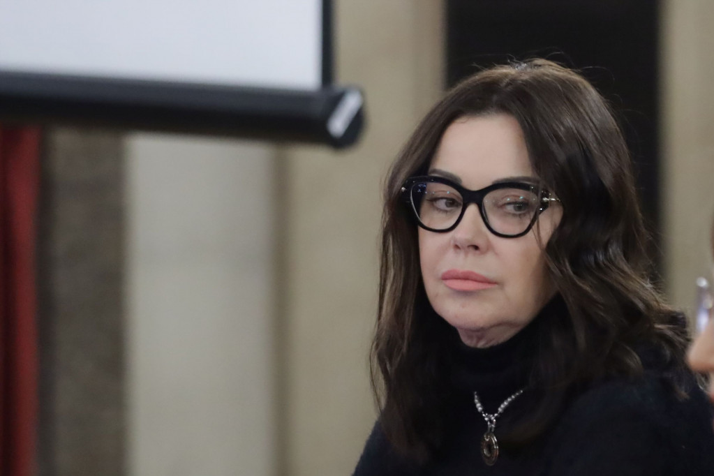 Spavaj, ljudiću moj, i hvala ti za sve: Dragana Katić slomljena od bola zbog gubitka, sinovi su joj najveća uteha Spavaj, ljudiću moj, i hvala ti za sve: Dragana Katić slomljena od bola zbog gubitka, sinovi su joj najveća uteha