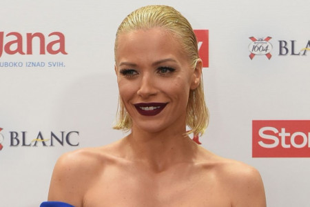 Ishrana Kristine Bekvalac za kratko vreme dovodi do neverovatnih rezultata: Kilogrami se tope, a telo ostaje zdravo Ishrana Kristine Bekvalac za kratko vreme dovodi do neverovatnih rezultata: Kilogrami se tope, a telo ostaje zdravo