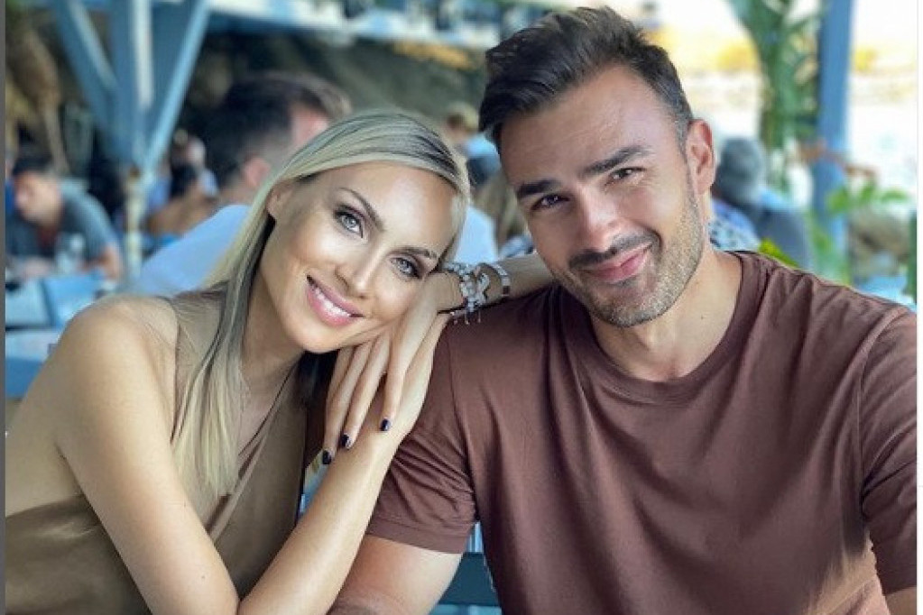 Stan u Beogradu na vodi zamenila luksuznom vilom na Senjaku: Zavirite u raj u koji se Jelena Gavrilović preselila sa verenikom (FOTO) Stan u Beogradu na vodi zamenila luksuznom vilom na Senjaku: Zavirite u raj u koji se Jelena Gavrilović preselila sa verenikom (FOTO)