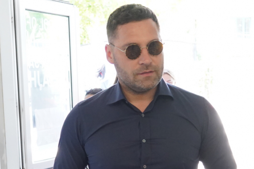 Komšije nisu više mogle da ćute: To kako se Duško ponaša kada dođe u Orlovat, a njegova majka... Komšije nisu više mogle da ćute: To kako se Duško ponaša kada dođe u Orlovat, a njegova majka...