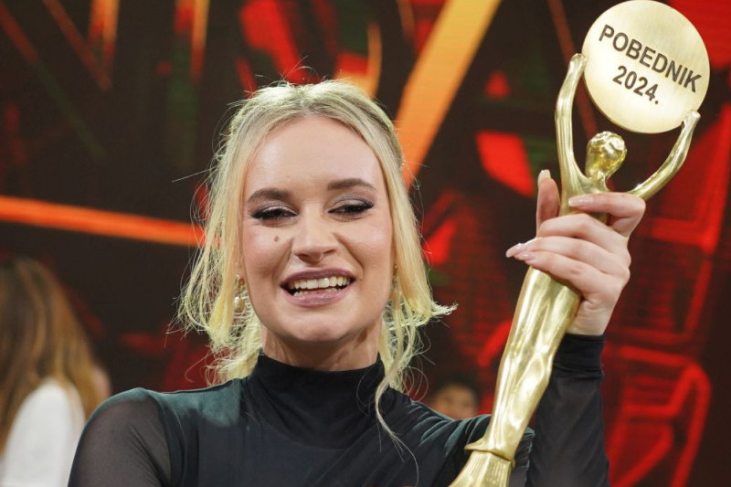 Panični napadi, anksioznost, nisam imala ni za hranu: Teška životna priča pobednice Zvezda Granda Šejle Zonić Panični napadi, anksioznost, nisam imala ni za hranu: Teška životna priča pobednice Zvezda Granda Šejle Zonić