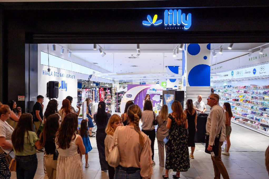 Lilly Drogerie donose popuste na sve proizvode za mališane! Lilly Drogerie donose popuste na sve proizvode za mališane!