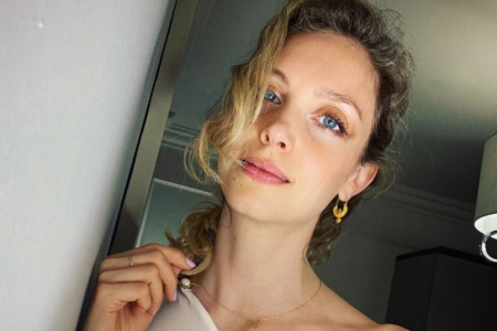 Kakva transformacija:  Devet meseci od porođaja Hana Huljić u izdanju koje niko ne očekuje Kakva transformacija:  Devet meseci od porođaja Hana Huljić u izdanju koje niko ne očekuje