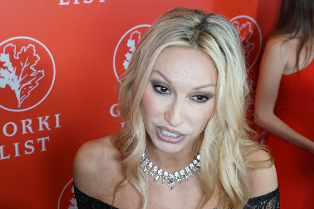 Rada Manojlović zbog momka besna na oca: Svašta sam mu izgovorila Rada Manojlović zbog momka besna na oca: Svašta sam mu izgovorila