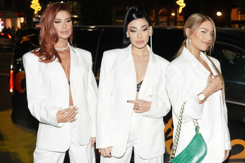 Lepa vest za sve fanove! Ivana, Ksenija i Sanja ponovo zajedno (VIDEO) Lepa vest za sve fanove! Ivana, Ksenija i Sanja ponovo zajedno (VIDEO)