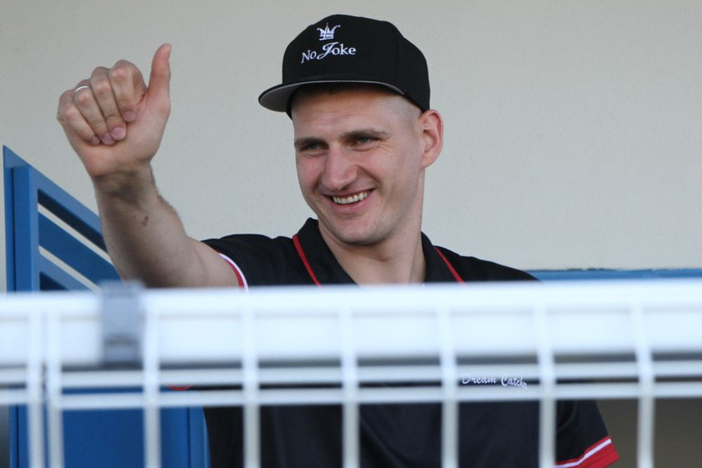 Prelepe vesti iz porodice Jokić: Mala Ognjena uskoro postaje starija sestra Prelepe vesti iz porodice Jokić: Mala Ognjena uskoro postaje starija sestra