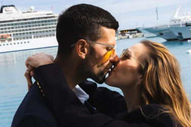 Daleko od luksuza u kakvom uživaju Đokovići: Ovako odmor provodi Jelenina rođena sestra FOTO