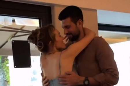 Niko nije srećniji do Dijane i Srđana: Novak sa Jelenom i decom stigao u Beograd, povod je prelep