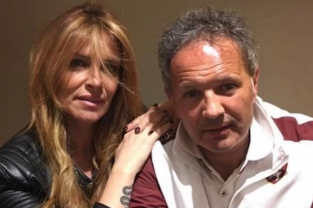 "Upoznajte mog dečka"! Nepune dve godine od Sinišine smrti Arijana Mihajlović objavila sliku zbog koje su se svi naježili "Upoznajte mog dečka"! Nepune dve godine od Sinišine smrti Arijana Mihajlović objavila sliku zbog koje su se svi naježili