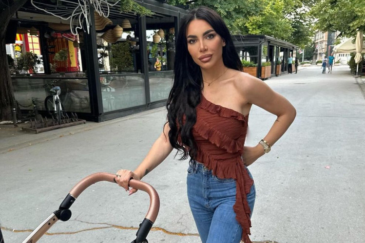 Godinu dana od rođenja naslednice Helena Topalović objavila lepe vesti: Svi čestitaju Godinu dana od rođenja naslednice Helena Topalović objavila lepe vesti: Svi čestitaju