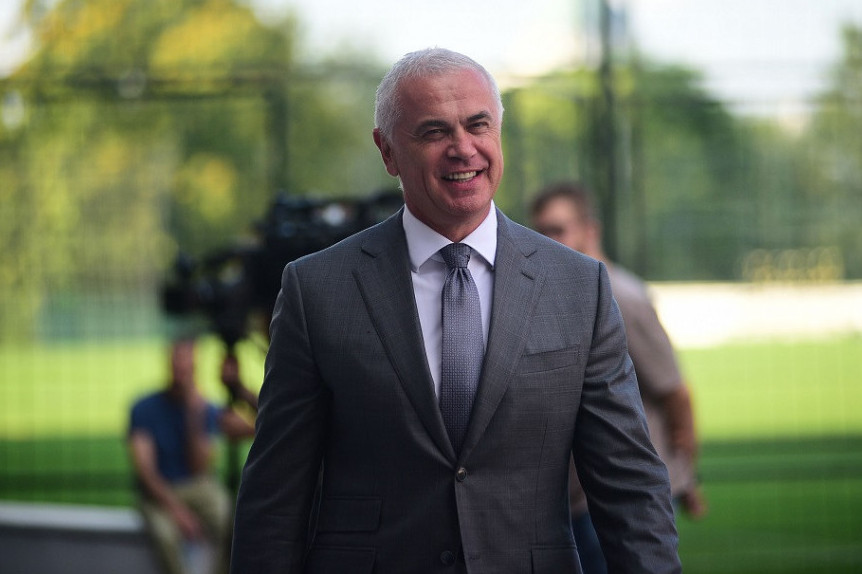 Zvezdan Terzić za unuke napravio pravu bajku: Dvorište luksuzne vile opremljenije od Diznilenda (FOTO)