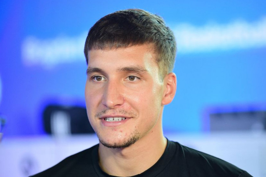 Bogdan je ponos Srbije, a ovo o njemu niste znali: U horoskopu je Lav, da nije košarkaš, bio bi fudbaler, a najviše voli da jede... Bogdan je ponos Srbije, a ovo o njemu niste znali: U horoskopu je Lav, da nije košarkaš, bio bi fudbaler, a najviše voli da jede...