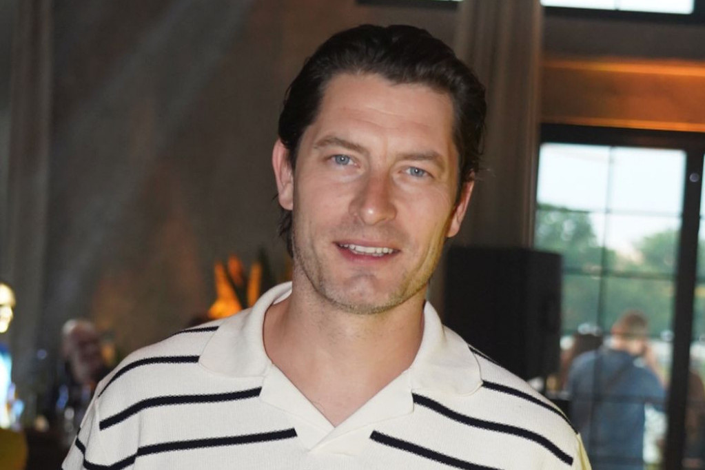 Sestre Petra Benčine bliznakinje su, a uopšte ne liče: Evo zašto svi pričaju o njima (FOTO) Sestre Petra Benčine bliznakinje su, a uopšte ne liče: Evo zašto svi pričaju o njima (FOTO)