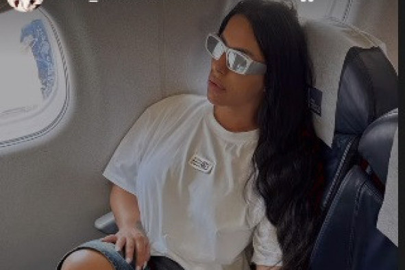 Seku Aleksić stjuardesa pronašla u strašnom stanju: Zamolila je da pod hitno napusti avion Seku Aleksić stjuardesa pronašla u strašnom stanju: Zamolila je da pod hitno napusti avion