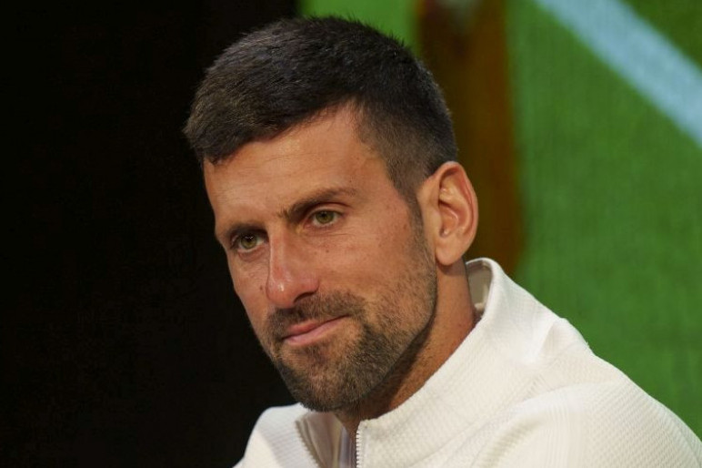 Jelenu nije ni pitao za mišljenje! Odluka Novaka Đokovića podelila javnost Jelenu nije ni pitao za mišljenje! Odluka Novaka Đokovića podelila javnost