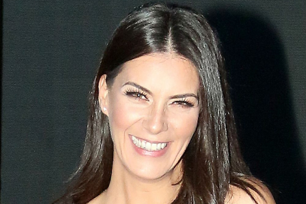 Od devojačke linije deli je još samo nekoliko kilograma: Marija Kilibarda podelila svoj jelovnik, jedna namirnica je ključna Od devojačke linije deli je još samo nekoliko kilograma: Marija Kilibarda podelila svoj jelovnik, jedna namirnica je ključna