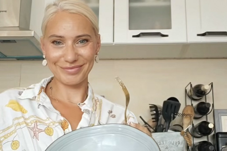 Kako da na zdrav način počnete dan: Marija Veljković ima recept (FOTO) Kako da na zdrav način počnete dan: Marija Veljković ima recept (FOTO)
