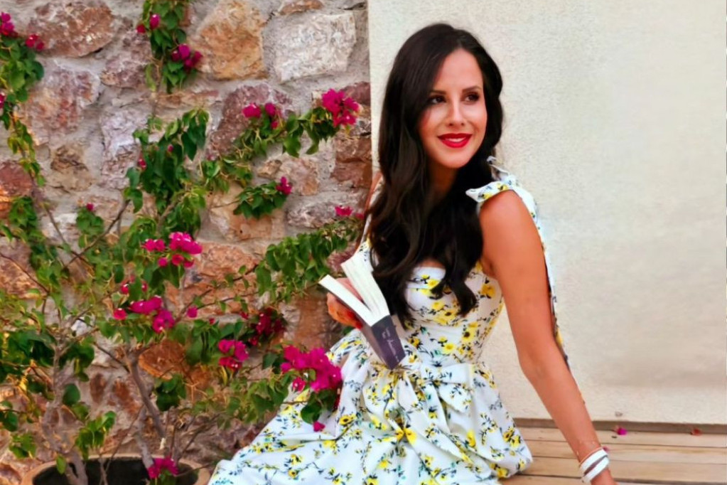 U helankama i patikama: Tamara Vučić objavila snimak treninga, ON se od nje nije odvajao (FOTO) U helankama i patikama: Tamara Vučić objavila snimak treninga, ON se od nje nije odvajao (FOTO)