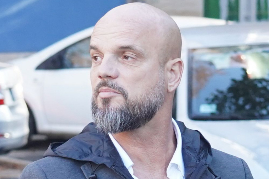 Dom Bobana Rajovića zavijen u crno: Tek što je završio turneju stigla tragična vest Dom Bobana Rajovića zavijen u crno: Tek što je završio turneju stigla tragična vest