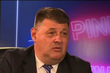 Prvu suprugu nikad nije pokazao u javnosti, a ko je Lada, druga žena Predraga Sarape?