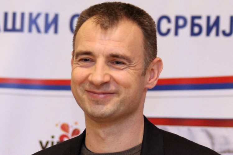 Nikola Grbić krstio sinove, jedine dve fotografije s krštenja osvanule u javnosti: Kum je svima poznat, oženjen je glumicom Nikola Grbić krstio sinove, jedine dve fotografije s krštenja osvanule u javnosti: Kum je svima poznat, oženjen je glumicom