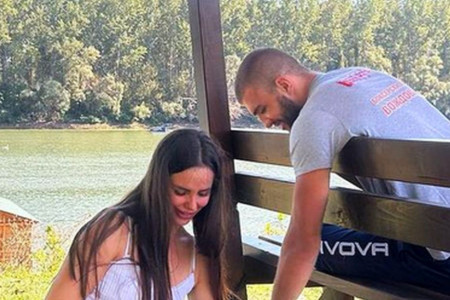 Prva fotografija Isaije Ražnatovića: Ni nalik na Krstana i Željka, evo čija je kopija Veljkov najmlađi sin (FOTO) Prva fotografija Isaije Ražnatovića: Ni nalik na Krstana i Željka, evo čija je kopija Veljkov najmlađi sin (FOTO)